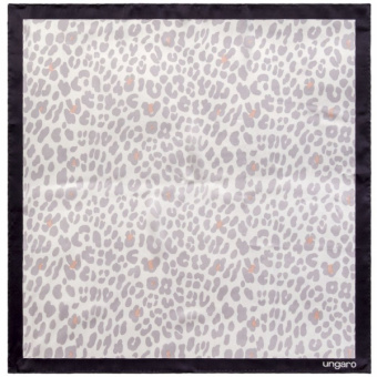 картинка Платок Leopardo Silk от магазина PapriQ